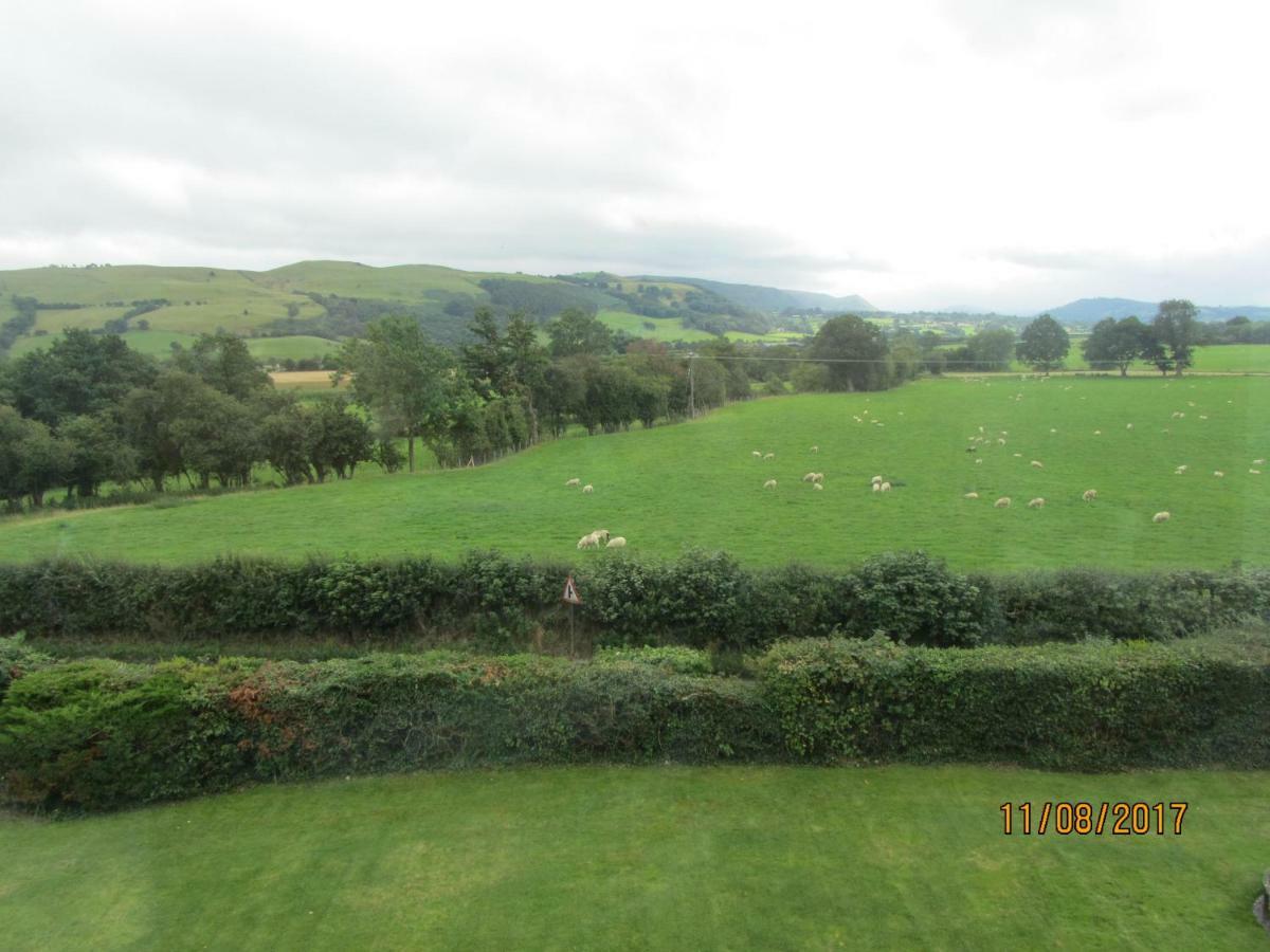 Rhyd Lydan Bed & Breakfast Newtown  Exterior photo